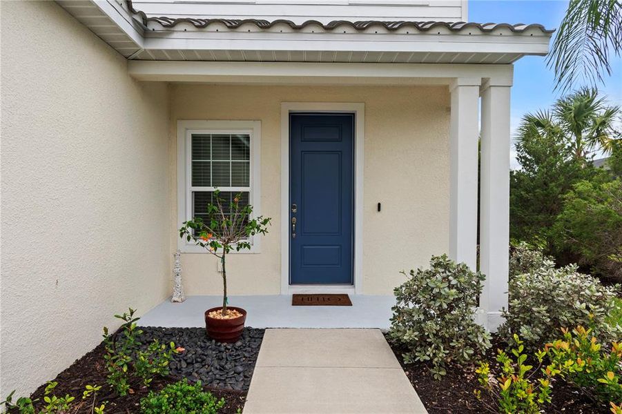 Exterior details and patio area of a home in , Sarasota (Image 3).