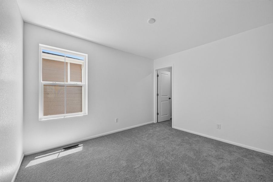 Spacious, unfurnished interior of a new home in Lake Bluff, Greeley (Image 18). Spacious, unfurnished interior of a new home in Lake Bluff, Greeley (Image 18).