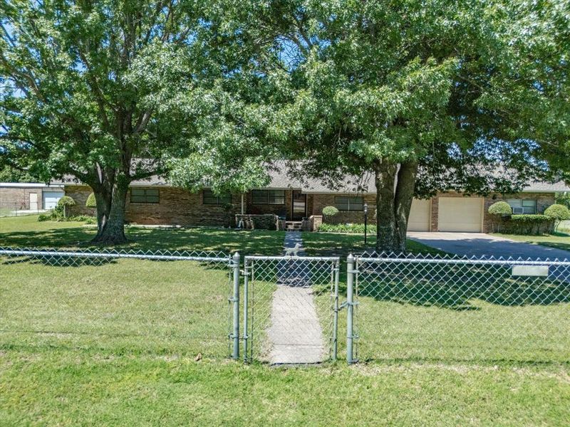 Image 33 of a home in .