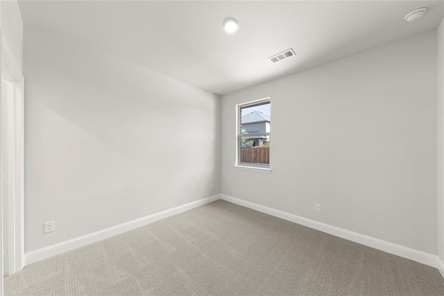 Spacious, unfurnished interior of a new home in Woodbridge, Wylie (Image 17).