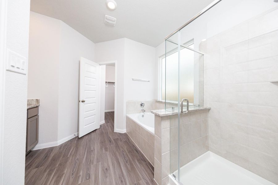 Photos are a representation of the floor plan. Options and interior selections will vary. Photos are a representation of the floor plan. Options and interior selections will vary.