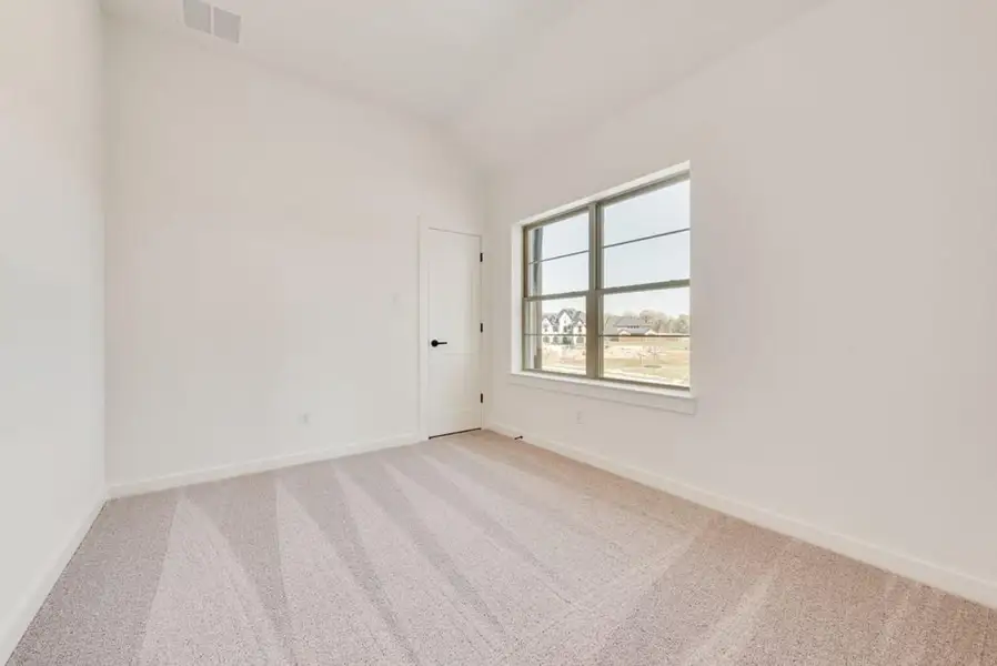 Spacious, unfurnished interior of a new home in Chatham Reserve, Providence Village (Image 29).