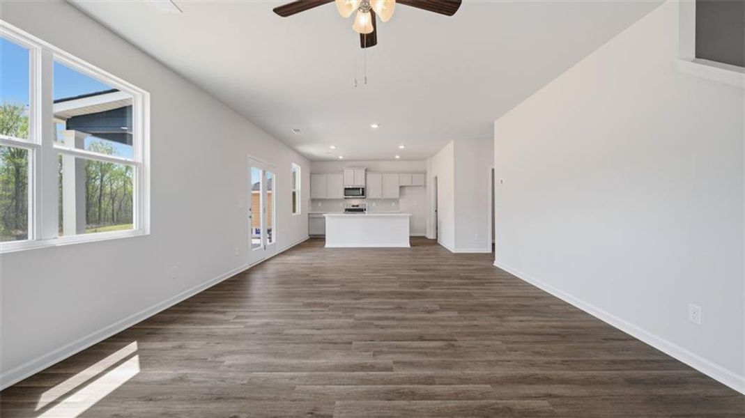 Spacious, unfurnished interior of a new home in Jackson Landing, Jefferson (Image 18).