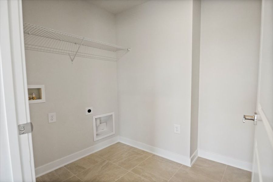 Spacious, unfurnished interior of a new home in Reidville Town Center Cottages, Duncan (Image 21).