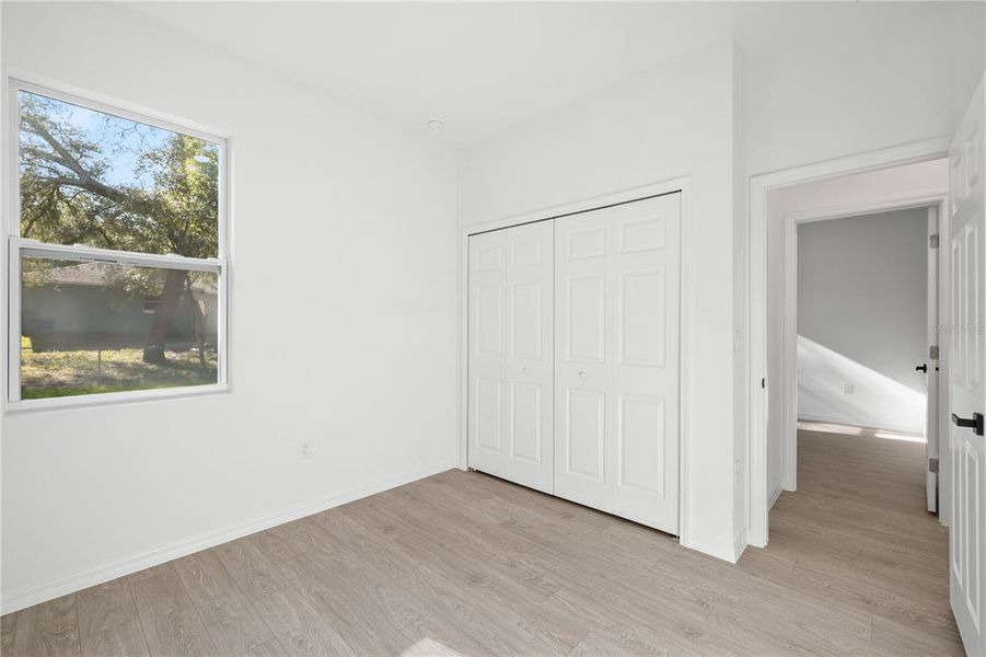 Spacious, unfurnished interior of a new home in , Citrus Springs (Image 35).