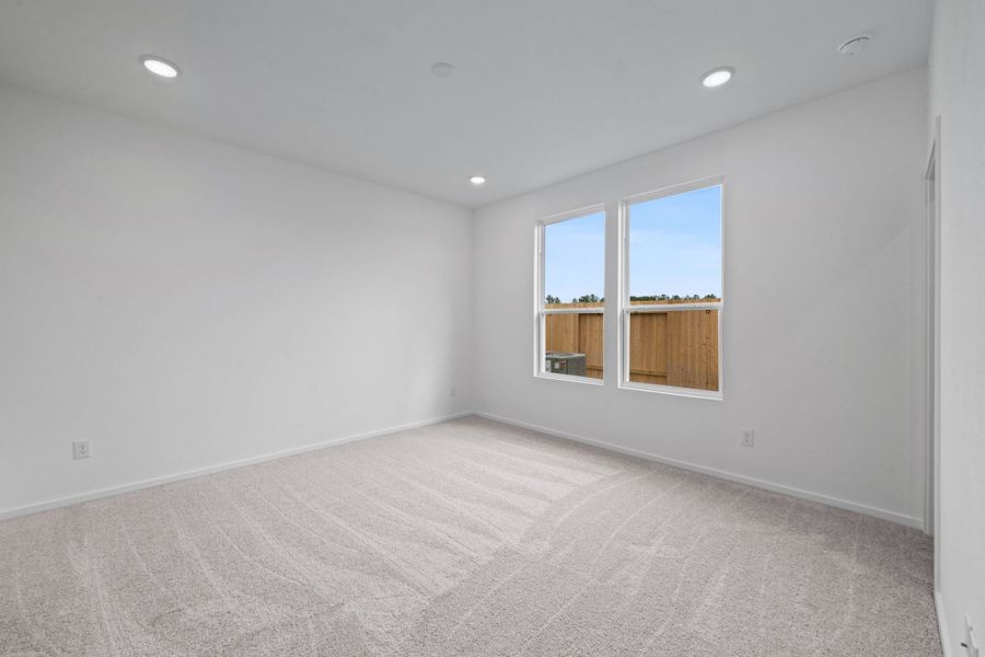 Spacious, unfurnished interior of a new home in Montgomery Bend, Montgomery (Image 17).