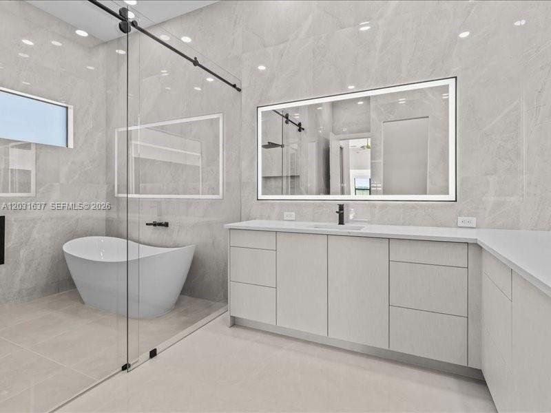 Furnished interior view inside a new home in , Port St. Lucie (Image 19).