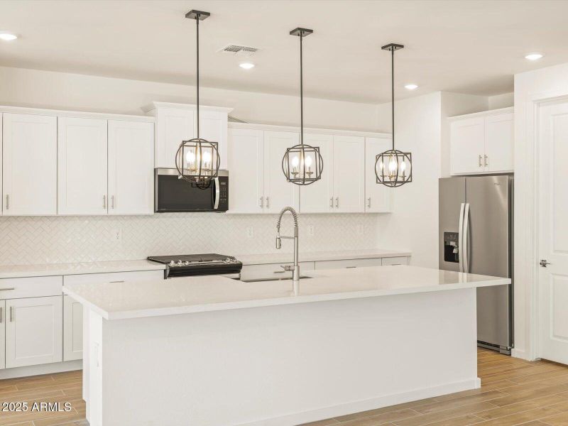 42-1W0A6921 42-1W0A6921