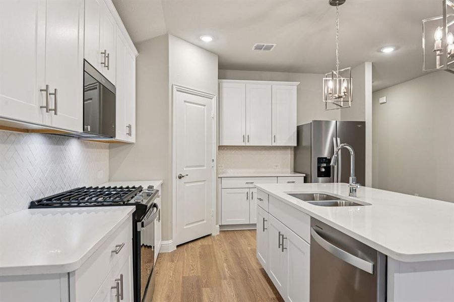 Furnished interior view inside a new home in Lakehaven - Signature Series, Farmersville (Image 8).
