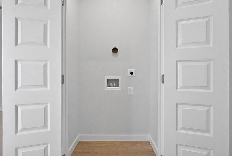 Spacious, unfurnished interior of a new home in , Fayetteville (Image 12).