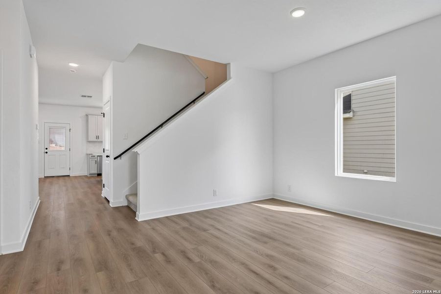 Spacious, unfurnished interior of a new home in Saddlebrook Ranch, Schertz (Image 18).