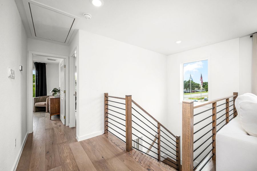 Upstairs Loft Upstairs Loft