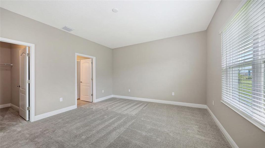 Spacious, unfurnished interior of a new home in Wildleaf, Parrish (Image 27).