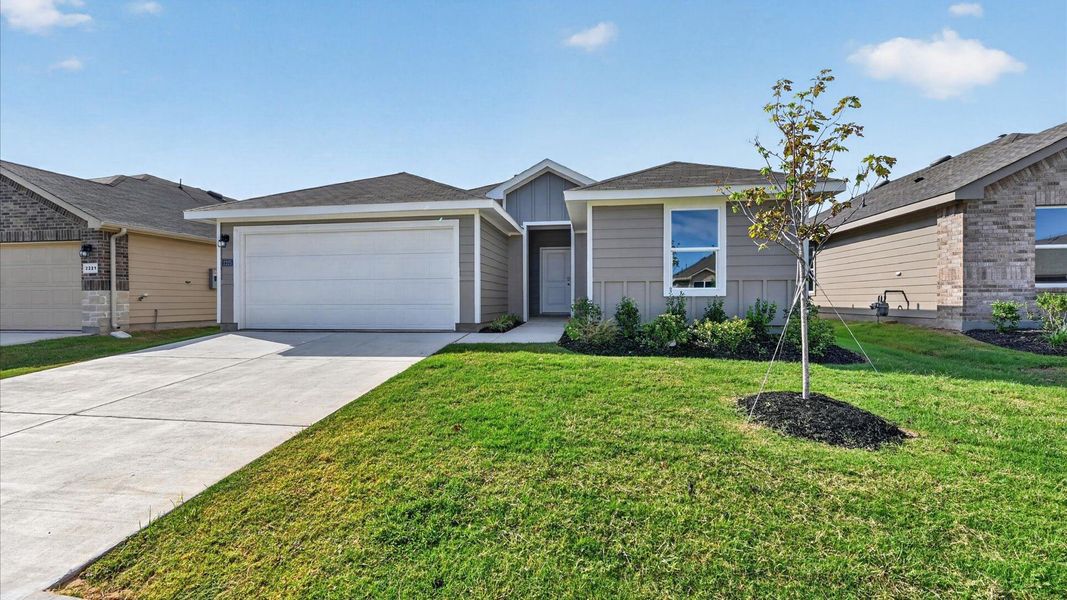Front exterior of a new home in Longhorn Estates, Fort Worth, TX, highlighting curb appeal (Image 19). Front exterior of a new home in Longhorn Estates, Fort Worth, TX, highlighting curb appeal (Image 19).