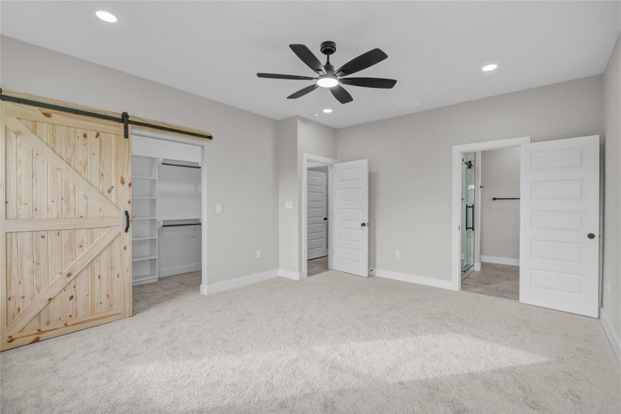 Spacious, unfurnished interior of a new home in , Freeport (Image 20).