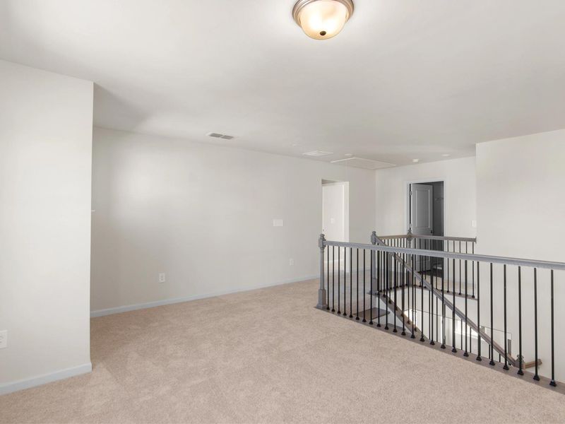 Representative unfurnished interior of a home built from the The Willow B at Wehunt Meadows by Davidson Homes LLC in Wehunt Meadows, Hoschton (Image 23).