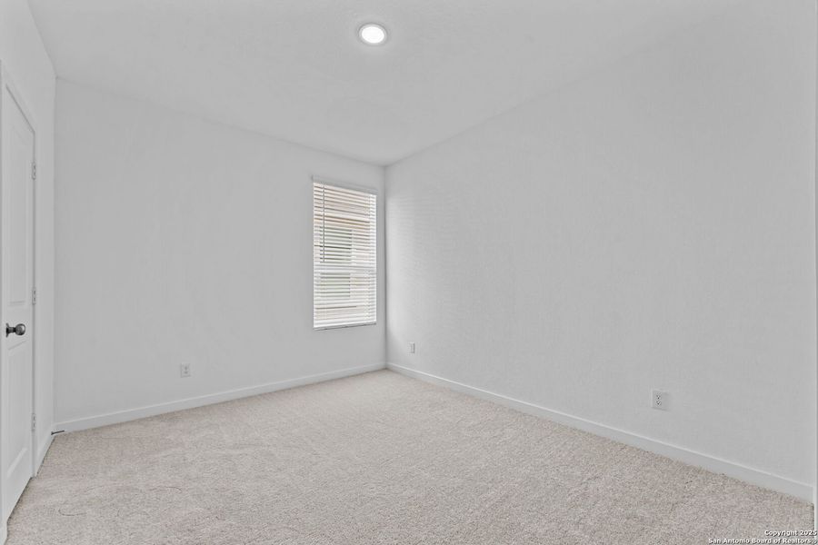 Spacious, unfurnished interior of a new home in Steelwood Trails: Coastline Collection, New Braunfels (Image 16). Spacious, unfurnished interior of a new home in Steelwood Trails: Coastline Collection, New Braunfels (Image 16).