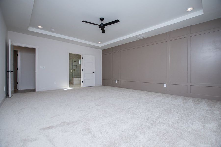 Spacious, unfurnished interior of a new home in The Reserve at Red Oaks, Carrollton (Image 26).