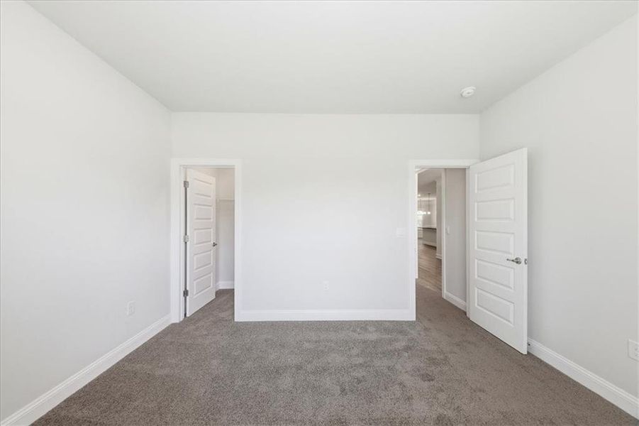 Spacious, unfurnished interior of a new home in Tuscany Hills, Douglasville (Image 22). Spacious, unfurnished interior of a new home in Tuscany Hills, Douglasville (Image 22).