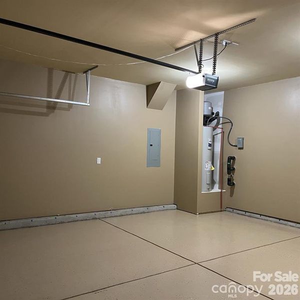 Spacious, unfurnished interior of a new home in , Charlotte (Image 9).