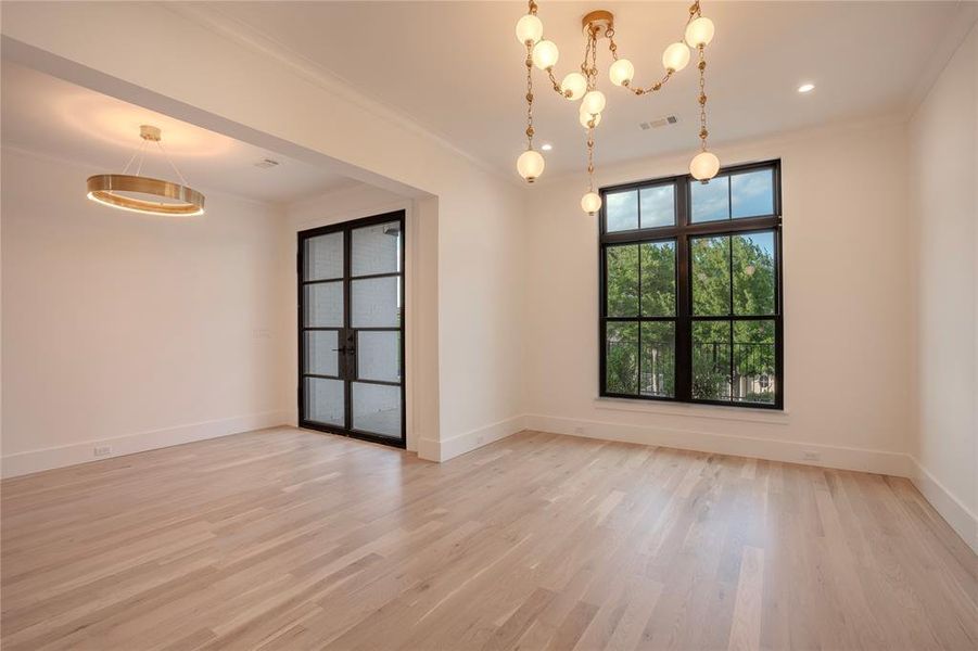 Spacious, unfurnished interior of a new home in , Fort Worth (Image 26).