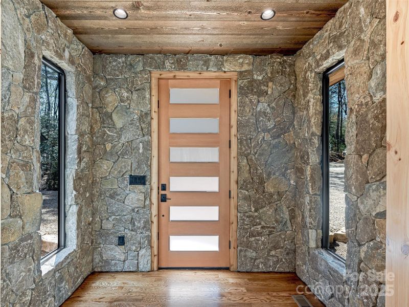 Spacious, unfurnished interior of a new home in , Brevard (Image 21).