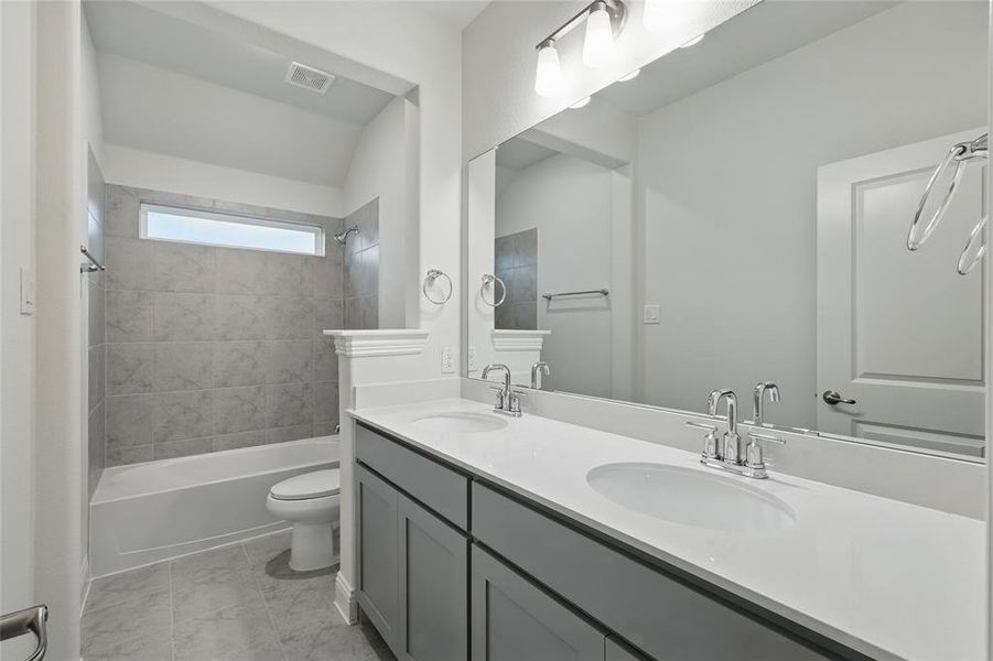 Furnished interior view inside a new home in Ridge Crossing, Waxahachie (Image 14).