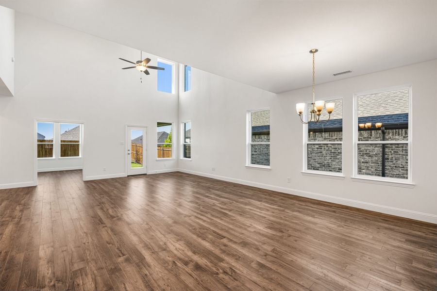 Spacious, unfurnished interior of a new home in Elevon, Lavon (Image 26).