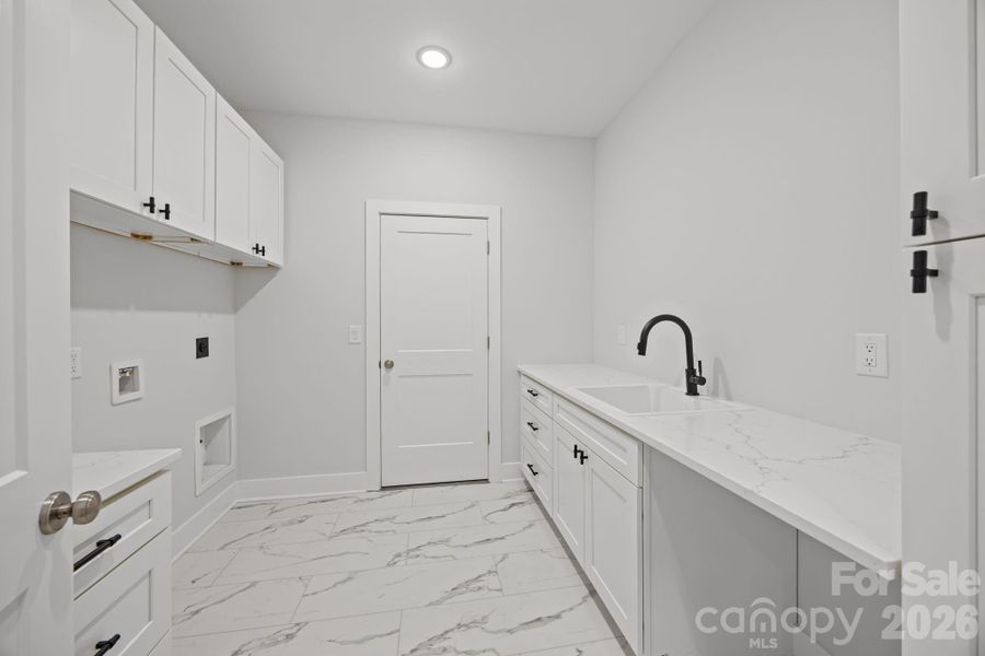 Furnished interior view inside a new home in , Statesville (Image 10).