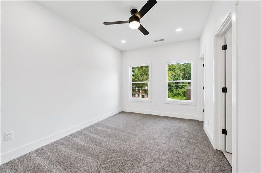 Image 58 of a home in .