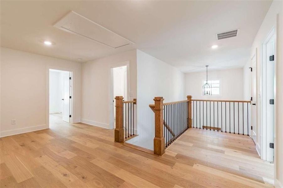 Spacious, unfurnished interior of a new home in , Gainesville (Image 31).