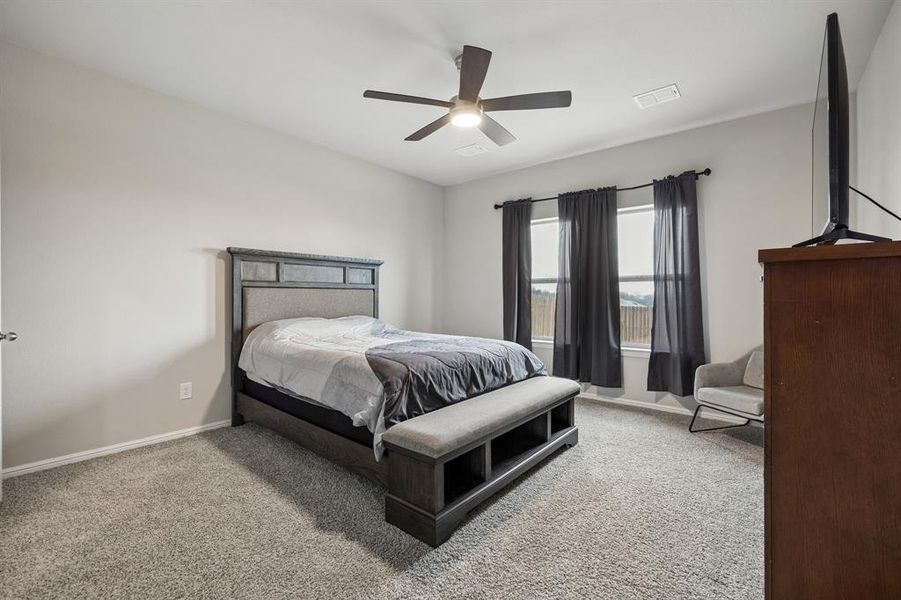 Furnished interior view inside a new home in River's Edge, Fort Worth (Image 18).