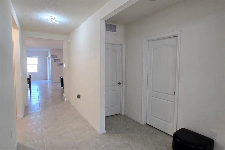 Spacious, unfurnished interior of a new home in Cascades, Davenport (Image 22).