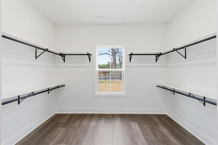 Spacious, unfurnished interior of a new home in Ferguson Corners, Emerson (Image 39).