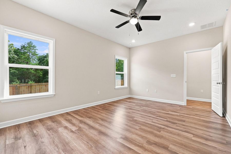 103 horizon way-25