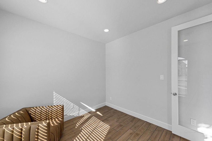 Spacious, unfurnished interior of a new home in Cross Creek West 55', Fulshear (Image 22). Spacious, unfurnished interior of a new home in Cross Creek West 55', Fulshear (Image 22).