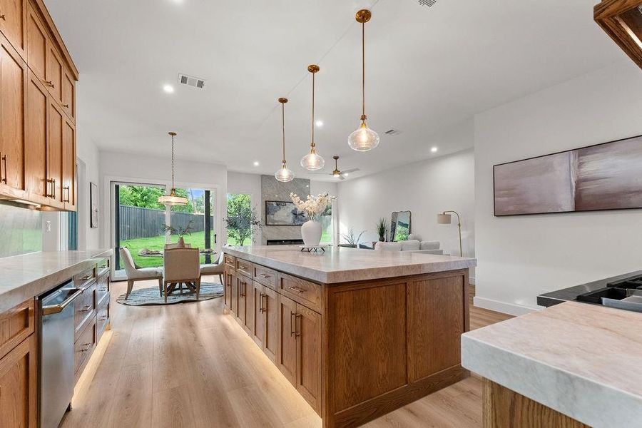 Furnished interior view inside a new home in , Farmers Branch (Image 15).