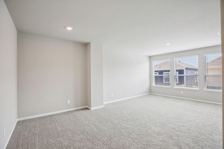 Spacious, unfurnished interior of a new home in Kemah Crossing - Luxe Series, Kemah (Image 30). Spacious, unfurnished interior of a new home in Kemah Crossing - Luxe Series, Kemah (Image 30).