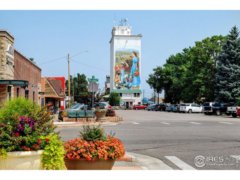 Small town living at its best. Breweries, restaurants,  boutique shops, and community events.