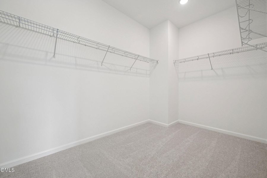 33-web-or-mls-Emeline Wy-S2703-033