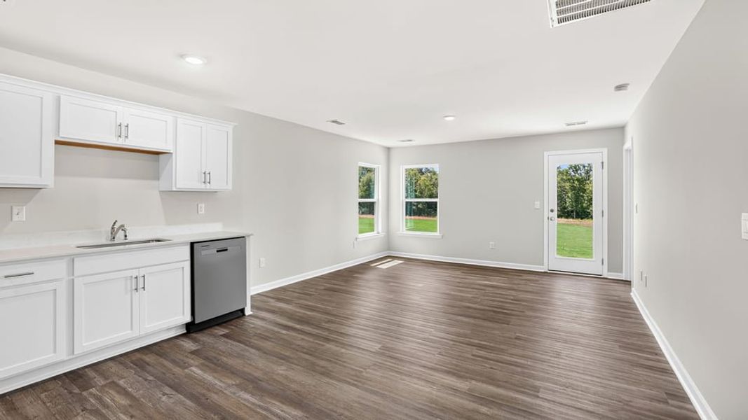 Spacious, unfurnished interior of a new home in Harper Ridge, Roebuck (Image 22). Spacious, unfurnished interior of a new home in Harper Ridge, Roebuck (Image 22).