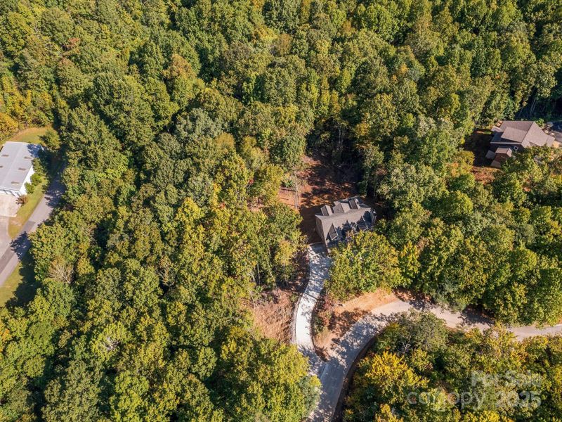 Image 43 of a home in .