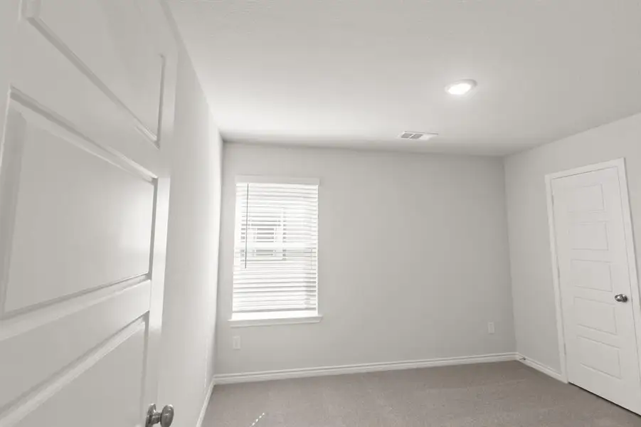 Spacious, unfurnished interior of a new home in Retreat at Fossil Creek, Fort Worth (Image 11). Spacious, unfurnished interior of a new home in Retreat at Fossil Creek, Fort Worth (Image 11).