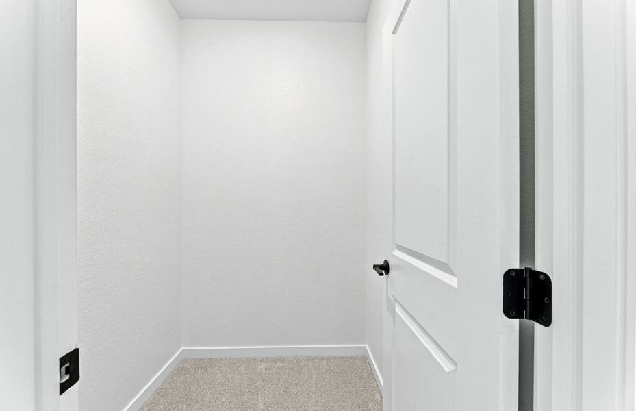 Spacious, unfurnished interior of a new home in Kuempel Farms, Pflugerville (Image 37).