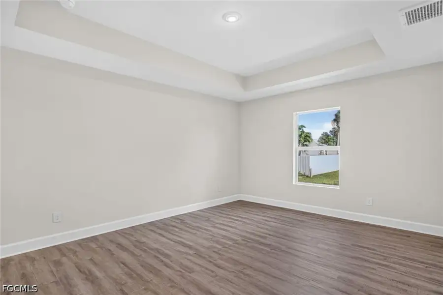 Spacious, unfurnished interior of a new home in Cape Coral, Cape Coral (Image 19). Spacious, unfurnished interior of a new home in Cape Coral, Cape Coral (Image 19).