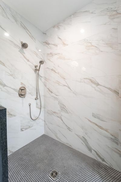 Image 47 of a home in .