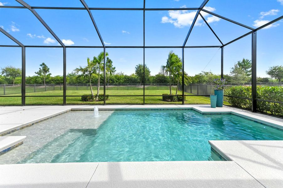 Exterior details and patio area of a home in Belterra, Port St. Lucie (Image 26).
