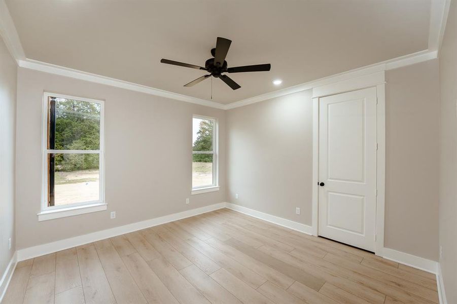 Spacious, unfurnished interior of a new home in , Tyler (Image 30).