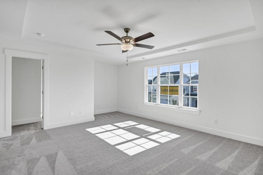 Spacious, unfurnished interior of a new home in Ashton Lakes, Lexington (Image 34).