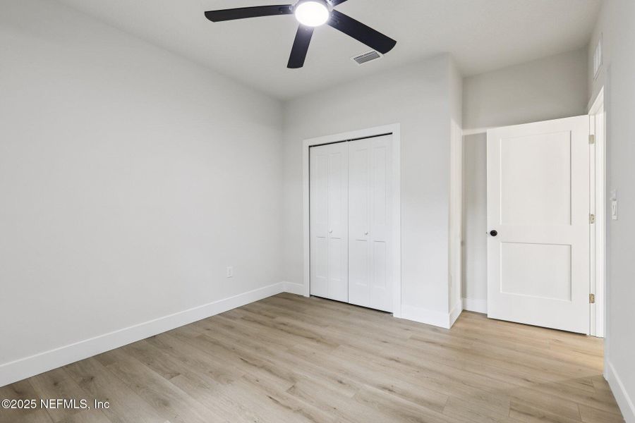 Spacious, unfurnished interior of a new home in , Jacksonville (Image 23).
